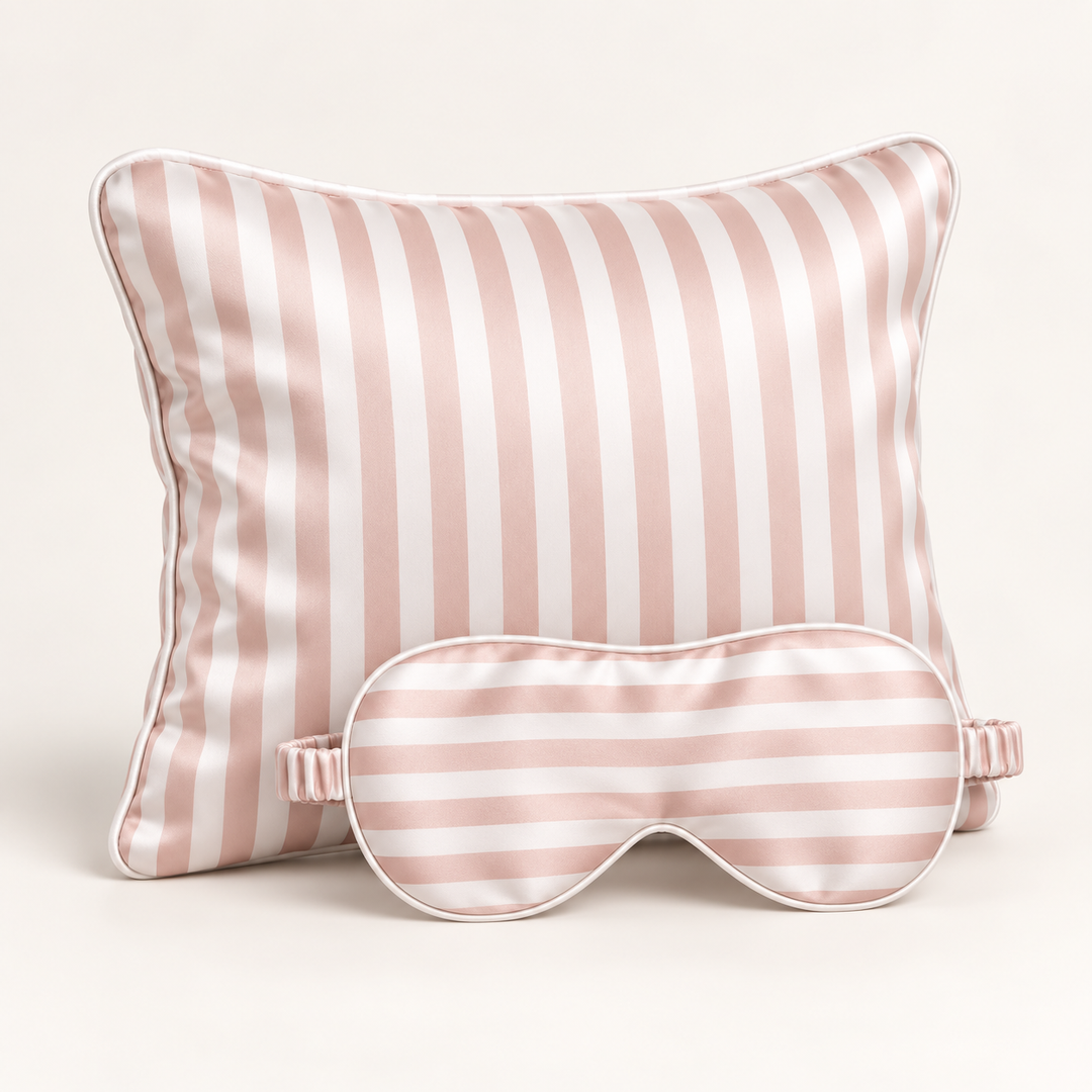 Silk Travel Set - 19 Momme Eye Mask &amp; Travel Pillow