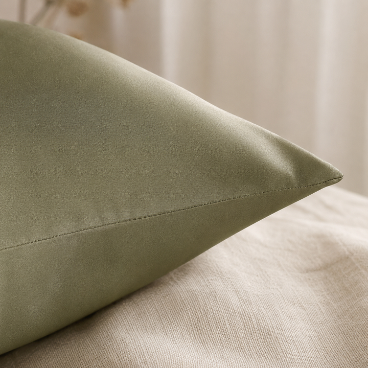 Mulberry Silk Pillowcase for Hair &amp; Skin - 22 Momme